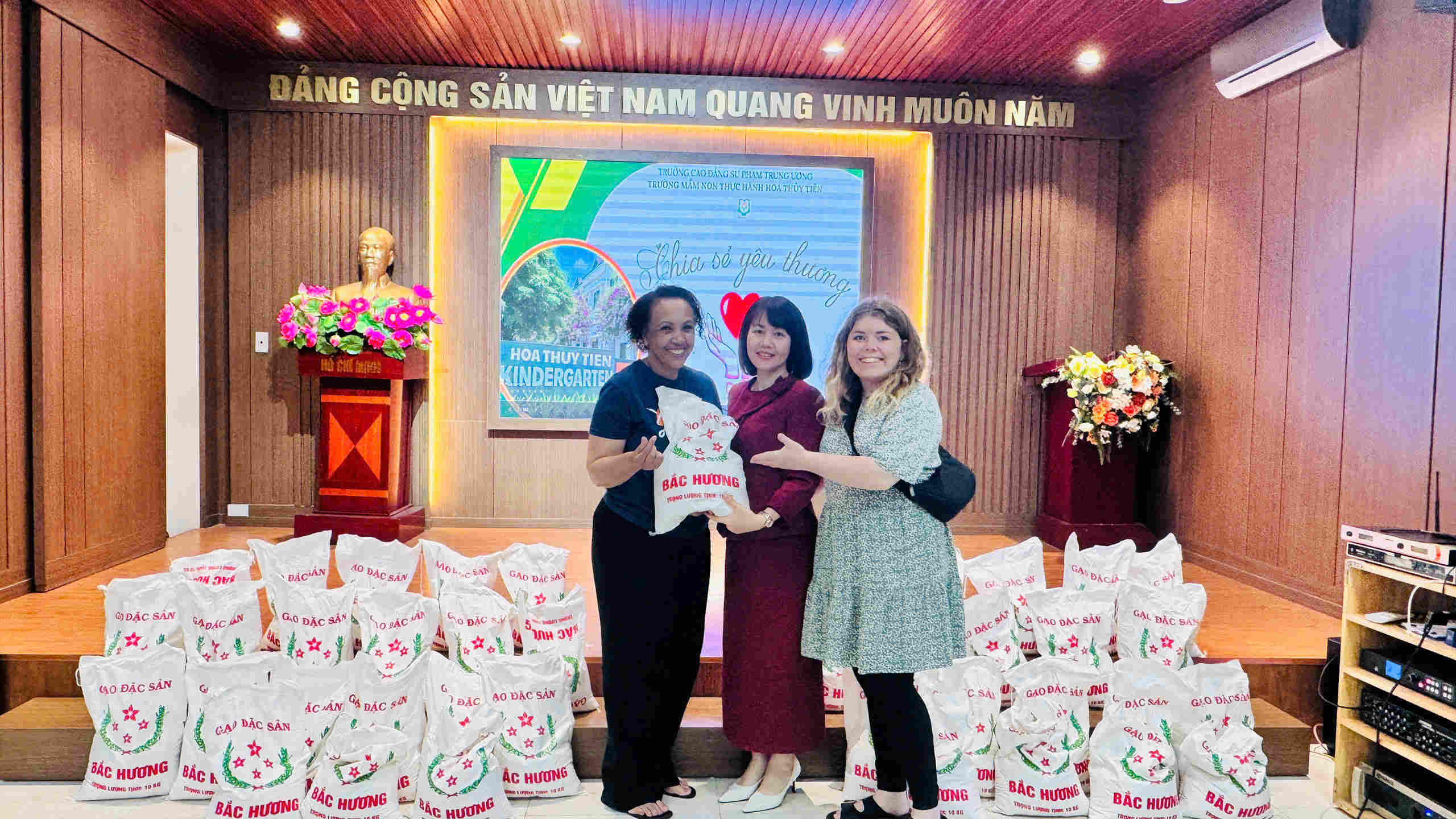 TIẾP NỐI DỰ ÁN “CHIA SẺ YÊU THƯƠNG” – LAN TỎA HƠN NỮA NHỮNG ĐIỀU TỬ TẾ