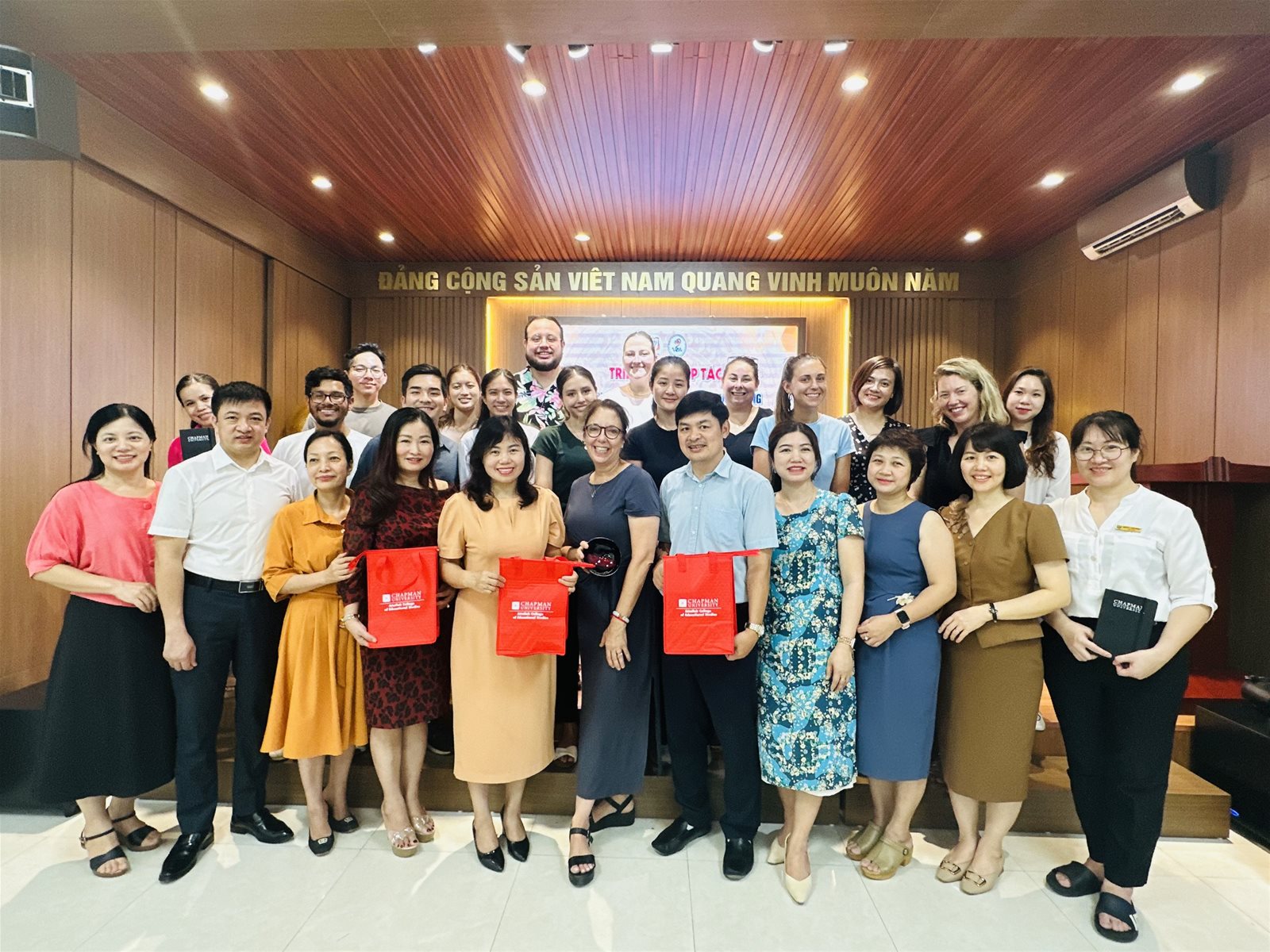 Trường Mầm non Thực hành Hoa Thuỷ Tiên đón đoàn tham quan Project Vietnam Foundation - Hoa Kỳ